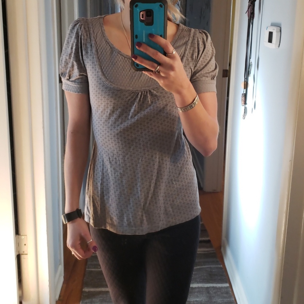 Grey back tie tee
